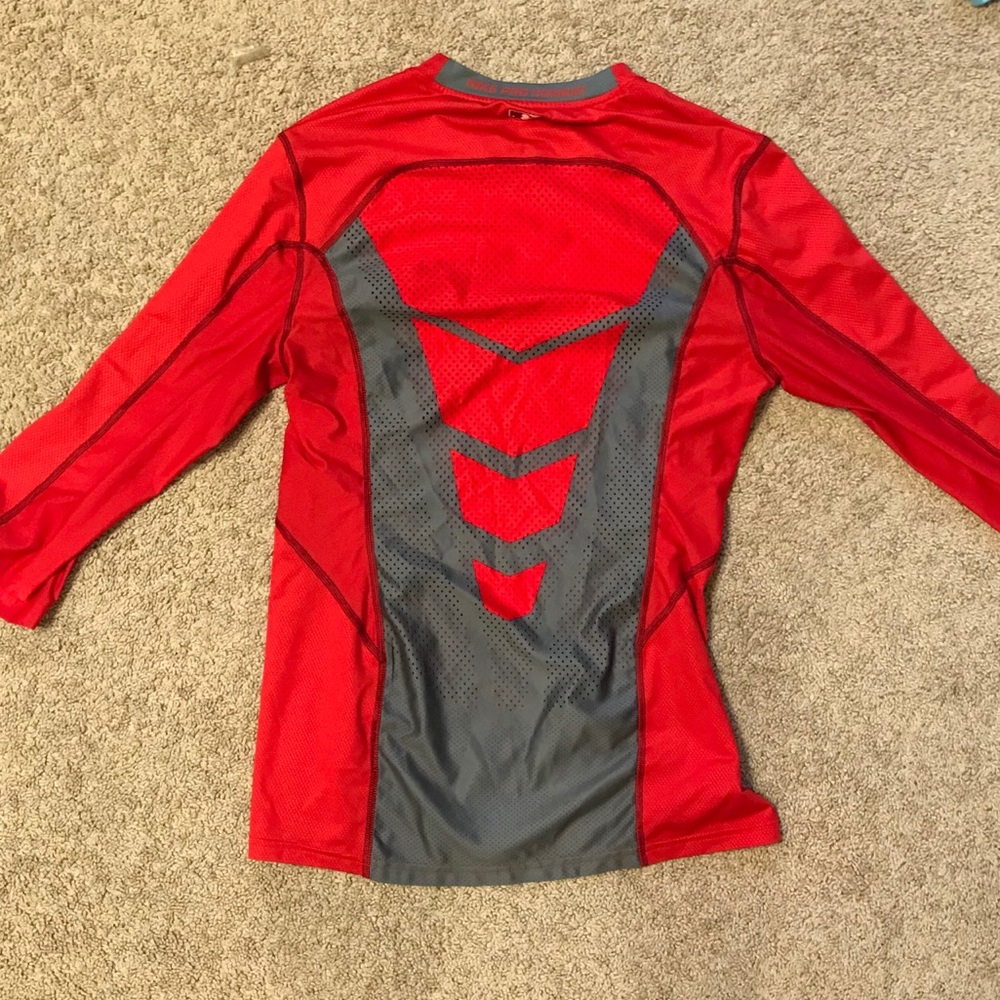 Nike - Picture 2 of 4